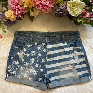 Seventeen Sunshine Chic Denim Shorts (light Wash-Size 11) Pre-owned